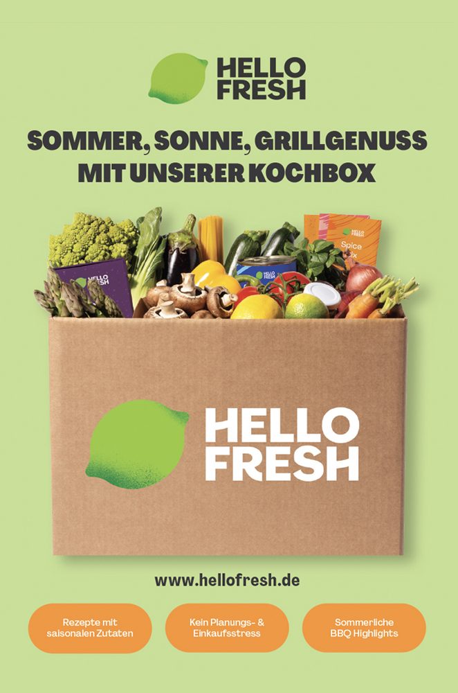 Paketbeilage von HelloFresh mit aufmerksamkeitsstarker Produktwerbung für Kochboxen, saisonale Rezepte und Grillgenuss – direkt im Versandpaket der Zielgruppe platziert.
